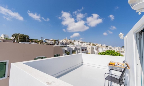 Central Fira Suites, karpaten.md