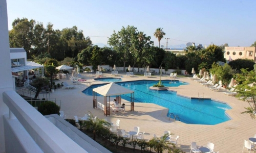 Happy Days Hotel Tholos, karpaten.md