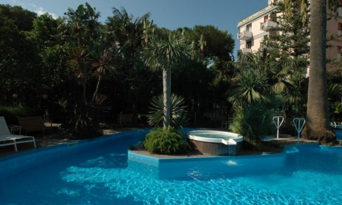 Reginna Palace Hotel, karpaten.md, 2