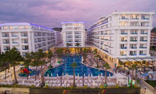 Grand Blue Fafa Resort & SPA, karpaten.md