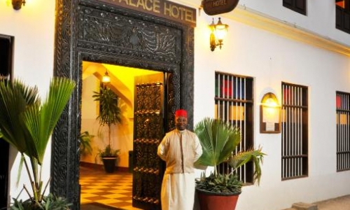 Dhow Palace Hotel, karpaten.md
