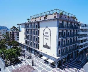 Hotel Reveron Plaza, karpaten.md