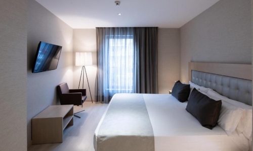 Hotel Catalonia Sagrada Familia, karpaten.md, 2