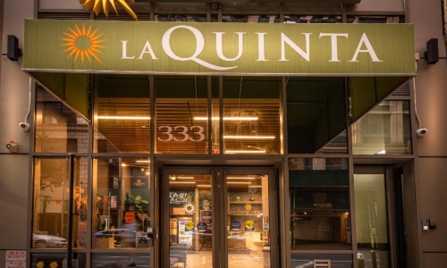 Hotel La Quinta Inn & Suites by Wyndham Times Square South, karpaten.md