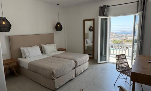 Anna-Maria Mykonos, karpaten.md, 2