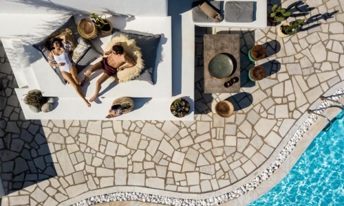 A Hotel Mykonos, karpaten.md