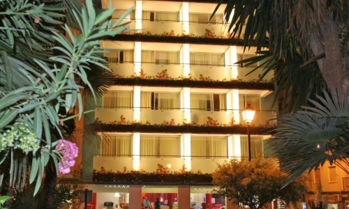 Hotel Oasis Plaza, karpaten.md