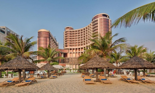 Holiday Beach Hotel Danang, karpaten.md