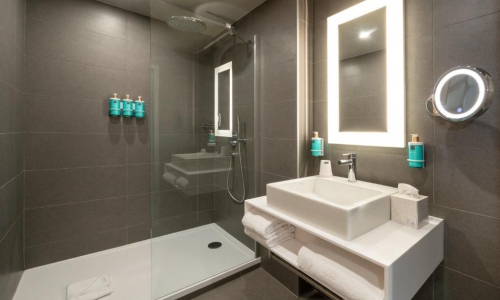 Novotel Paris 20 Belleville, karpaten.md, 2