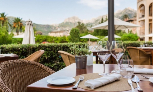Hotel Ca'l Bisbe, karpaten.md, 2