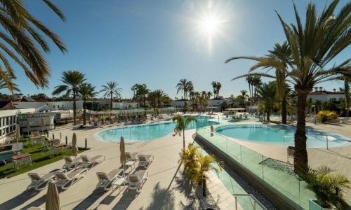 Hotel LIVVO Dunagolf Suites, karpaten.md