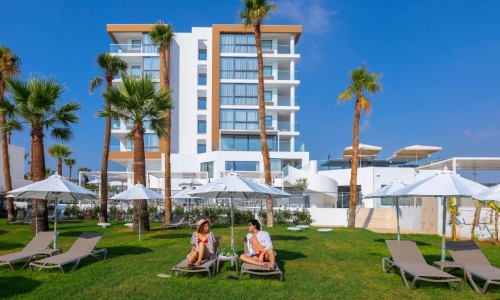 Hotel Leonardo Crystal Cove – Adults Only, karpaten.md
