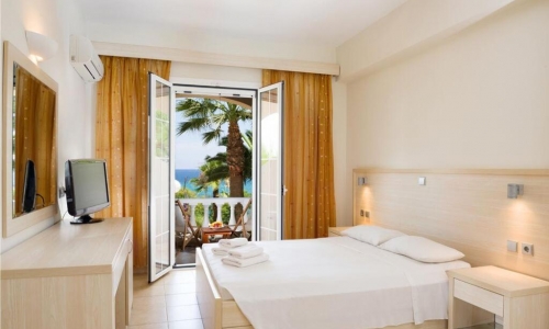 Gloria Maris Hotel Suites & Villa - Adult's Only, karpaten.md, 2