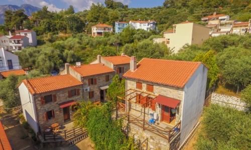 Alexis Villas, karpaten.md